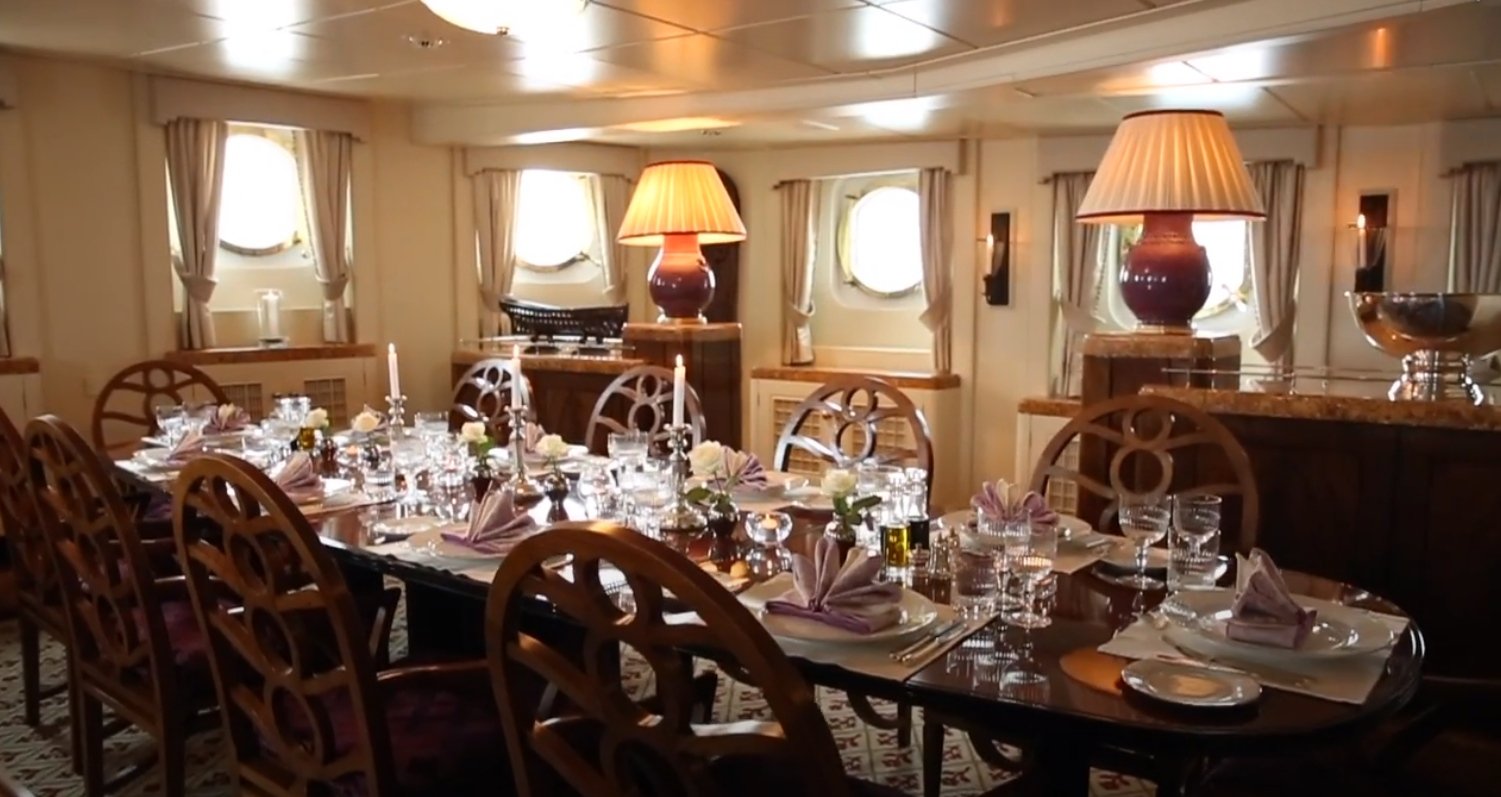 yacht Talitha interior