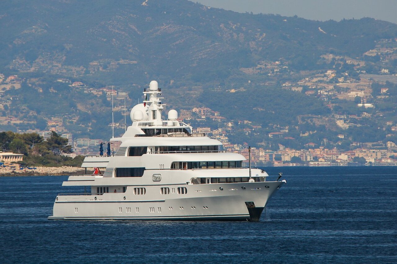 Yacht Titania