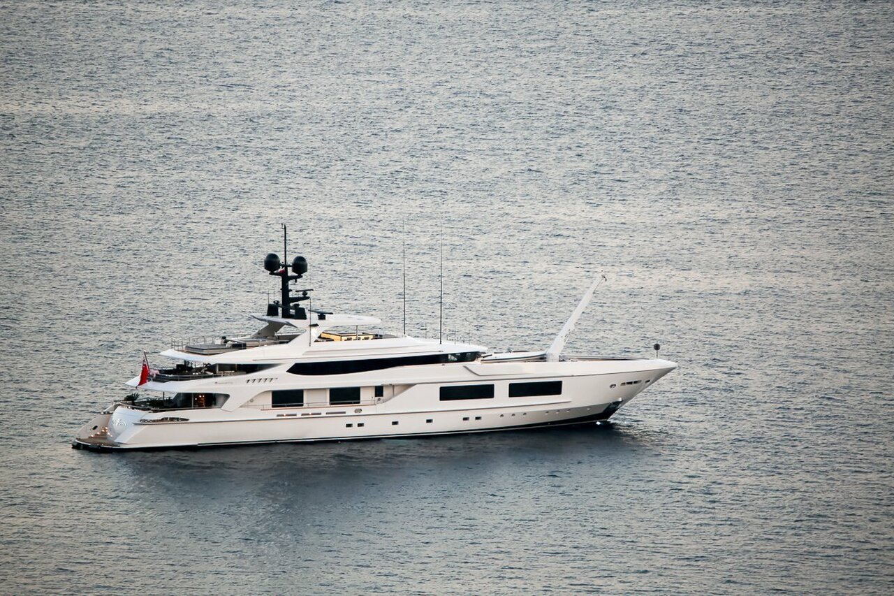 frank zweegers yacht