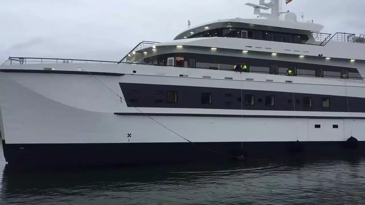 WAYFINDER Yacht • Astilleros Armon • 2020 • support vessel for Bill Gates’ superyacht
