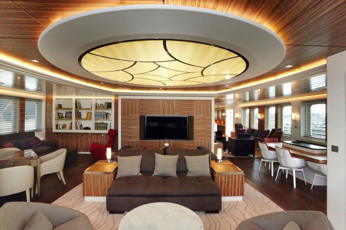 yacht Yersin intérieur