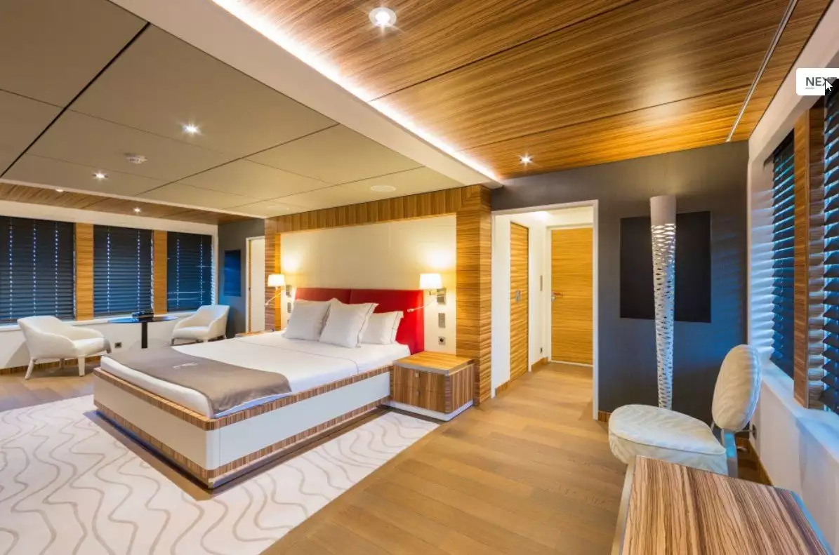 iate Yersin interior