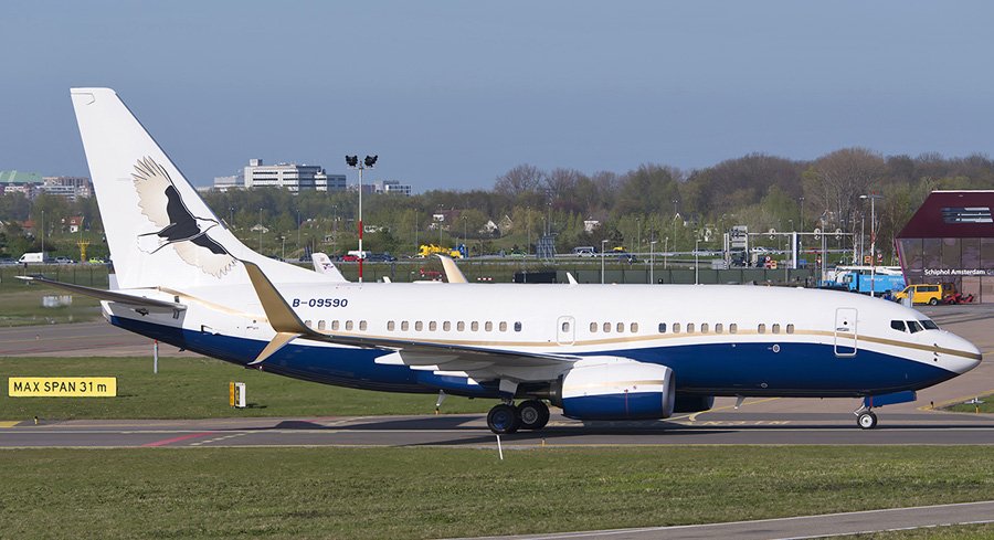 B-09590 B737 Частный самолет Самуэля Инь