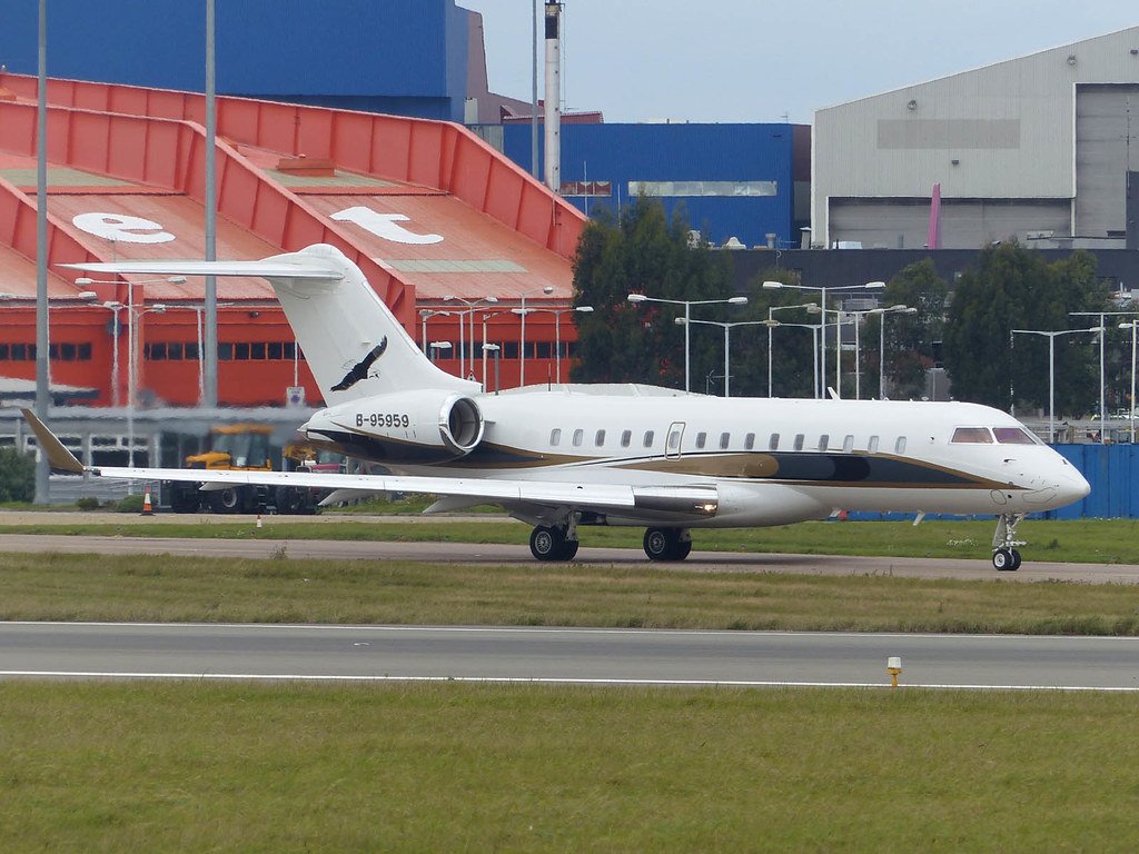 B-95959 Частный самолет Global Express Сэмюэля Инь