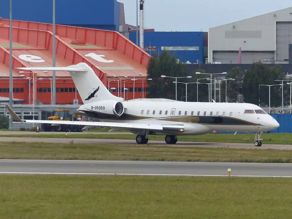 B-95959 Частный самолет Global Express Сэмюэля Инь