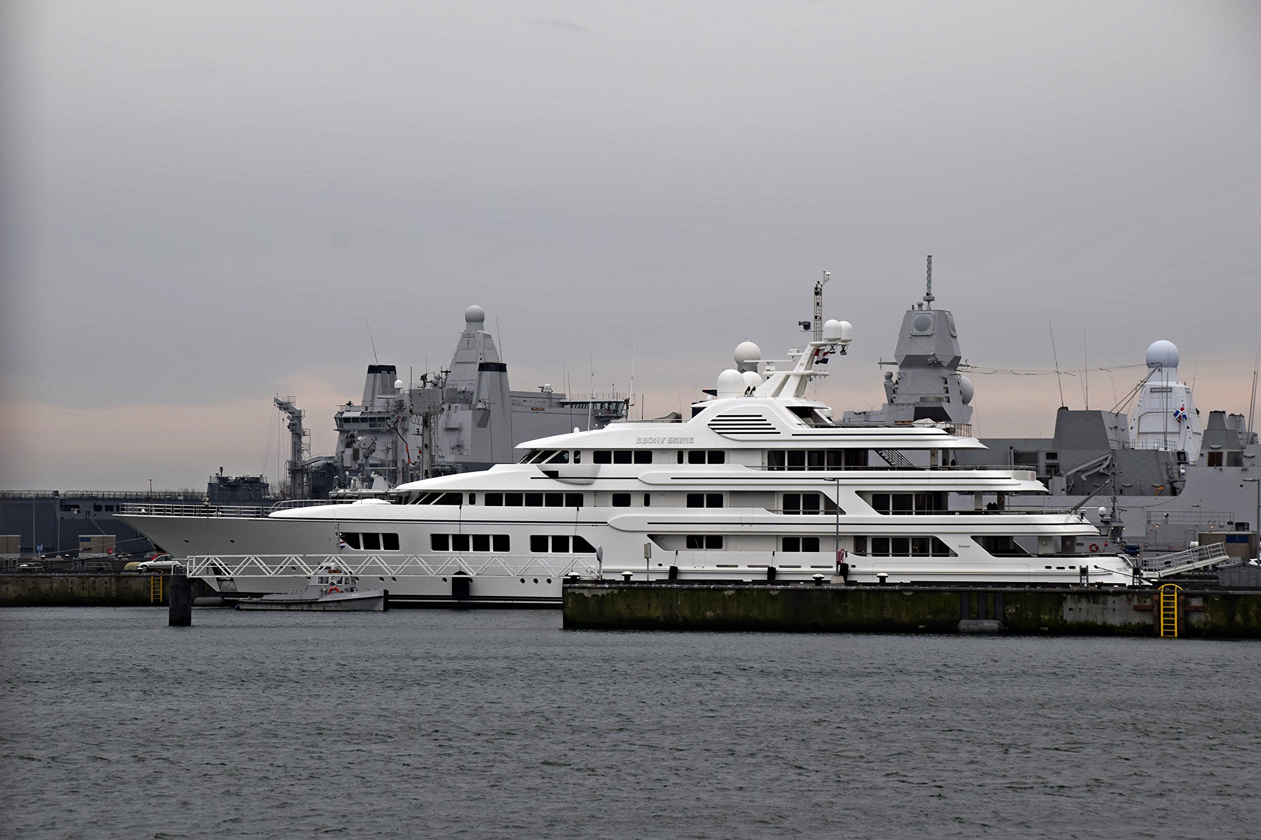 Yacht Ebony Shine – Feadship – 2008 – Teodoro Nguema Obiang Mangue