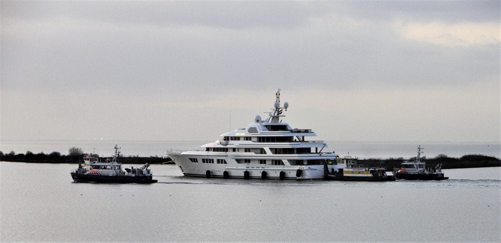 يخت Ebony Shine - Feadship - 2008 - Teodoro Nguema Obiang Mangue