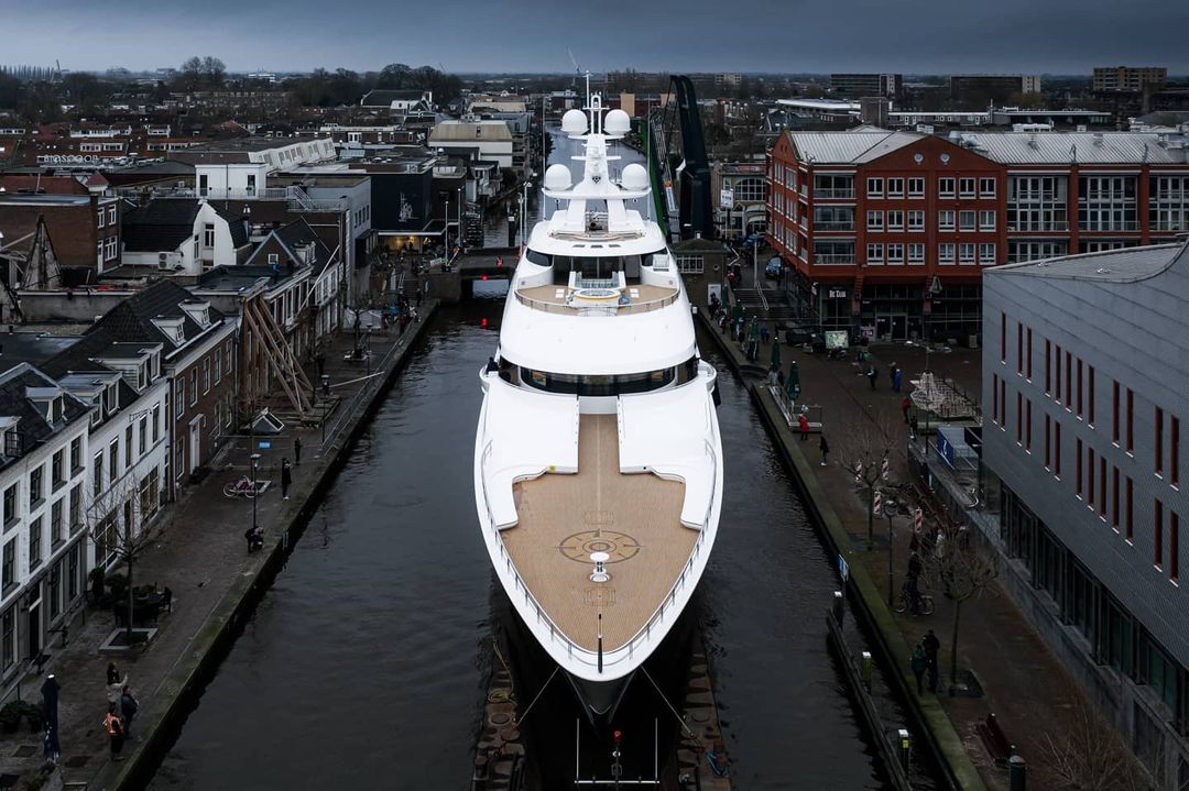 BOARDWALK Yacht • Feadship • 2021 • Propriétaire Tilman Fertitta