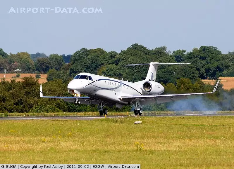 G-SUGA Embraer Señor Alan Sugar