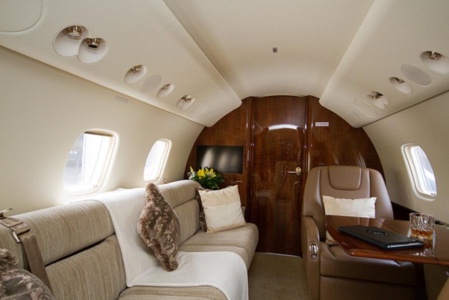 G-SUGR Частный самолет Embraer Legacy 650 Lord Alan Sugar