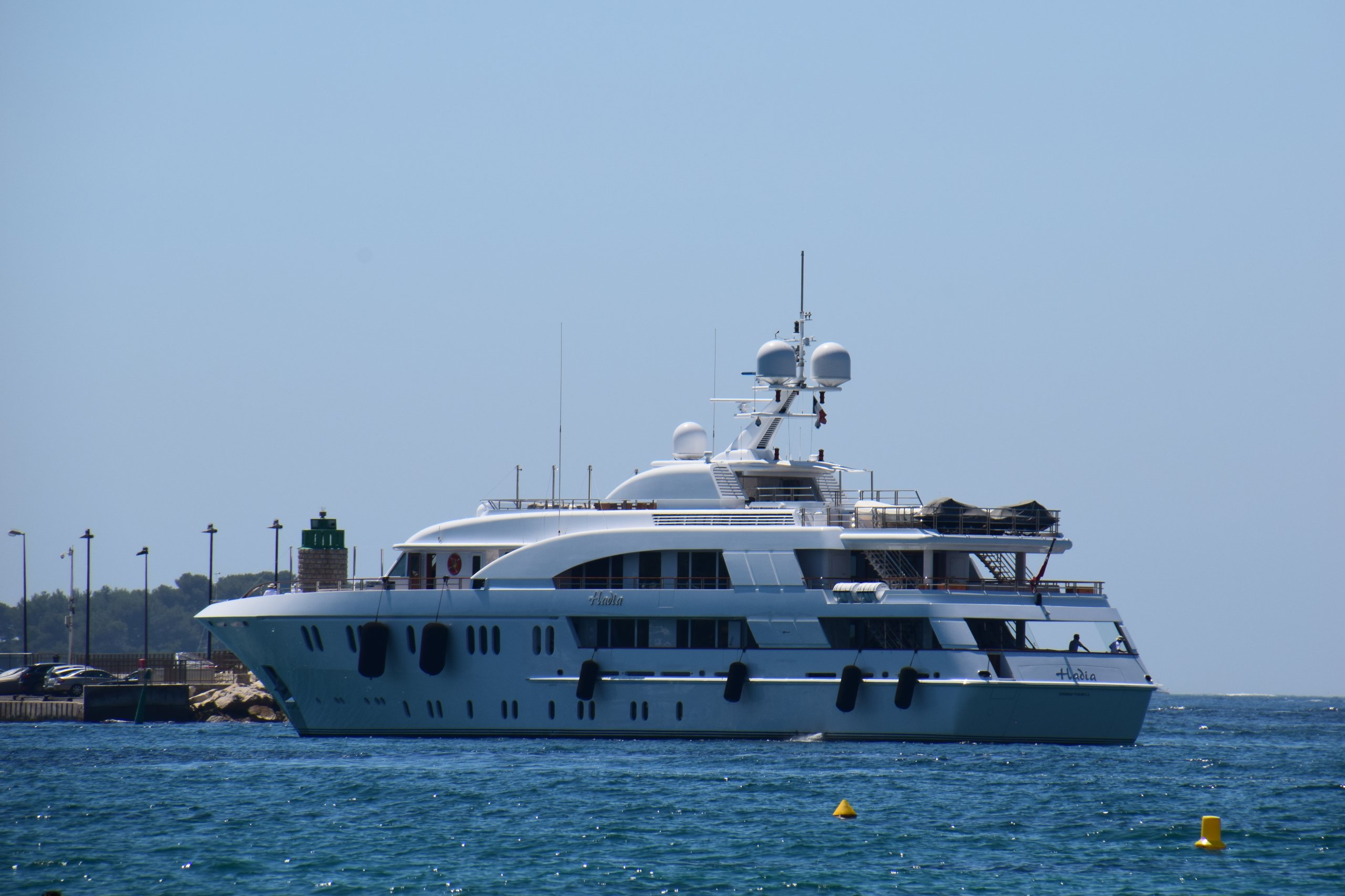 Yacht Hadia – Hakvoort – 2006 – Abdul Latif Jameel