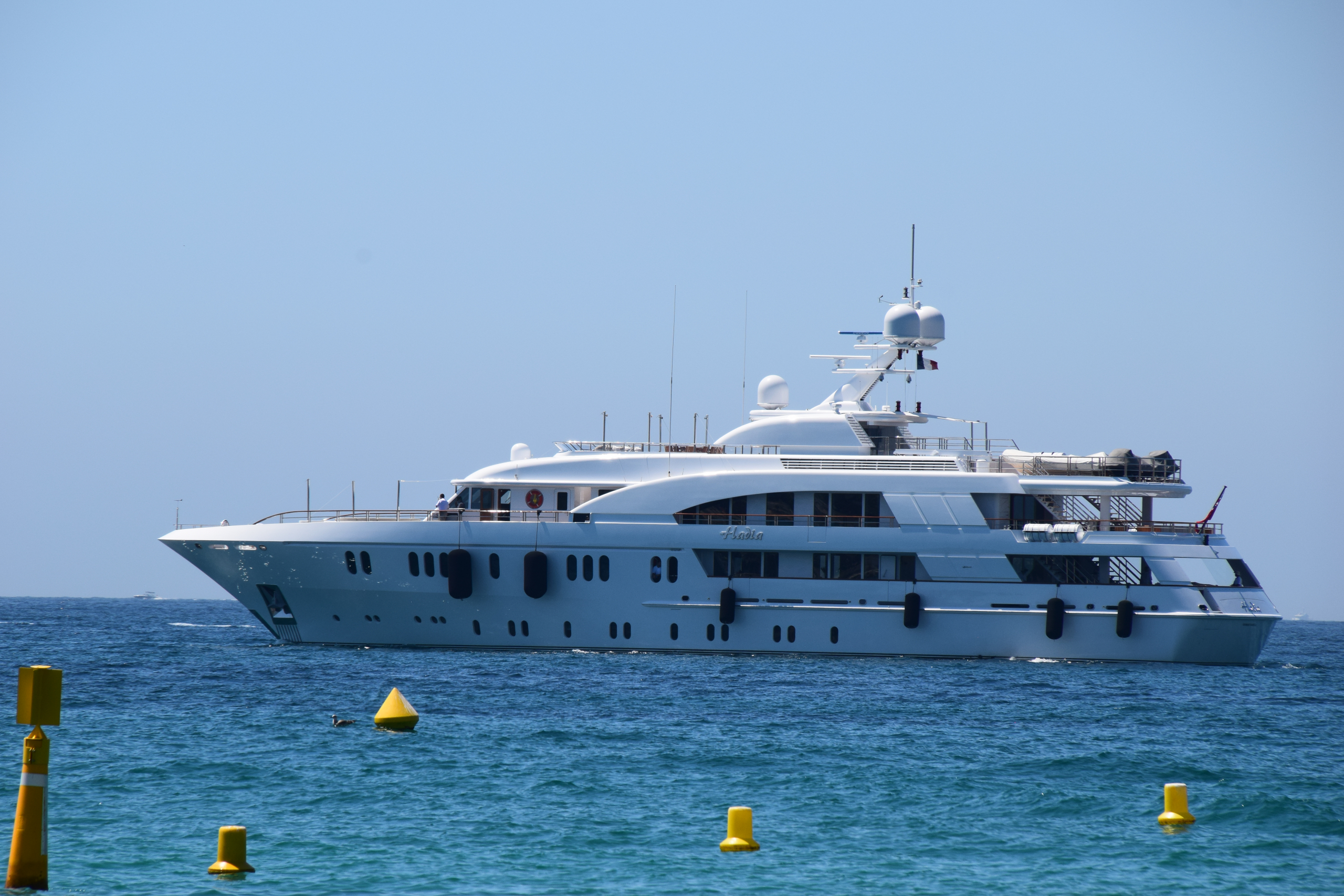 yacht Hadia – Hakvoort – 2006 – Abdul Latif Jameel 