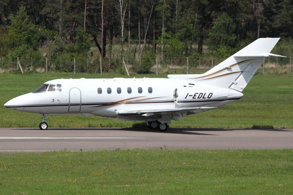 I-EDLO Hawker 750 jet Berlusconi