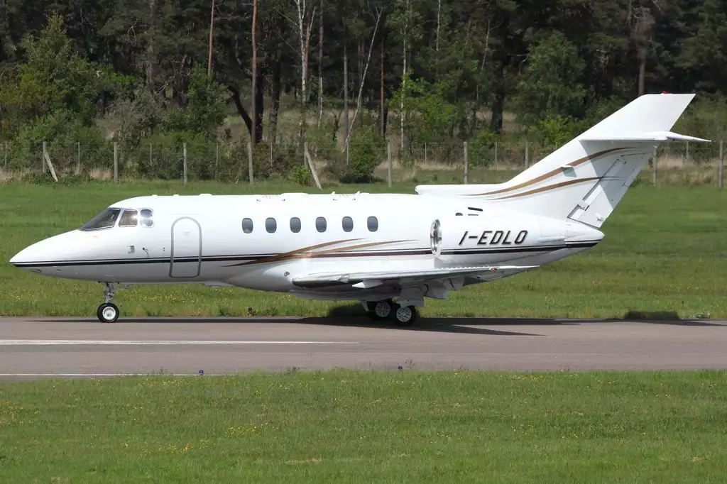 Avión I-EDLO Hawker 750 Berlusconi