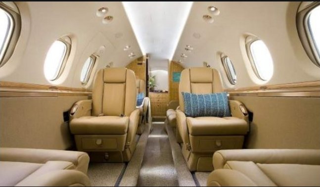 I-EDLO Hawker 750 Berlusconi jet