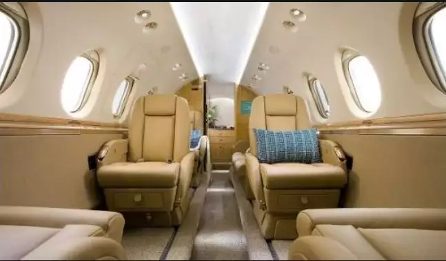 I-EDLO Hawker 750 Berlusconi jet