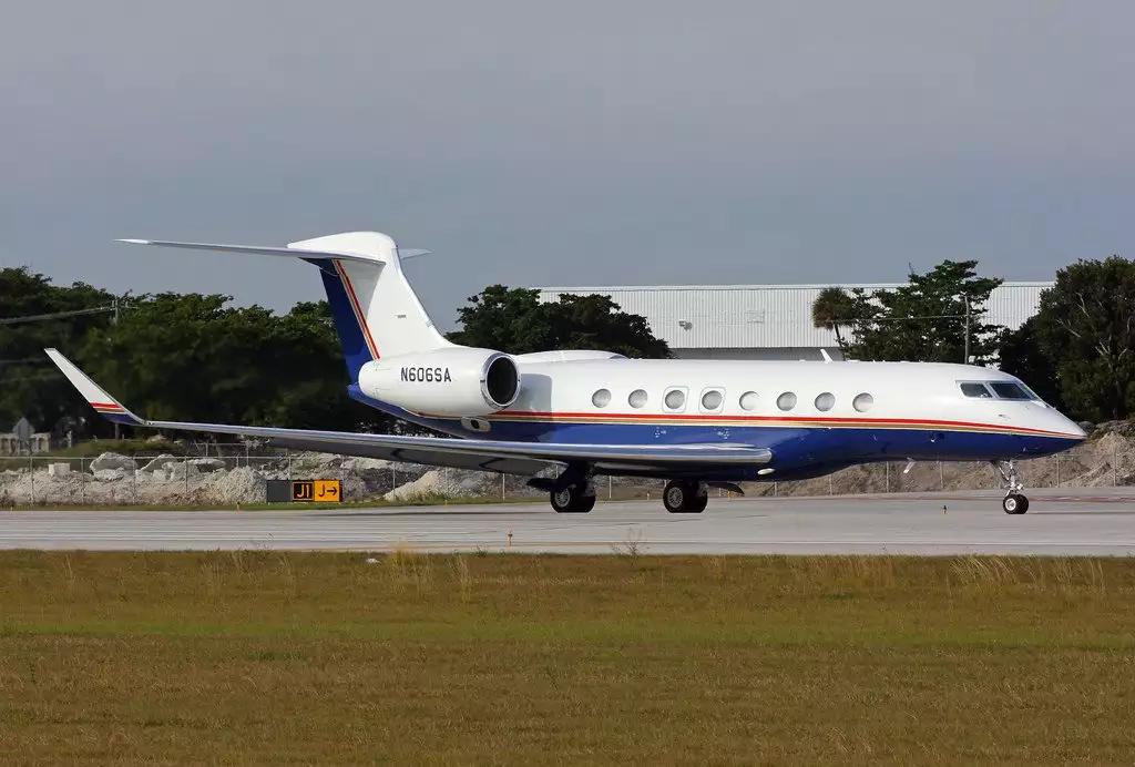 N606SA G650Luis Carlos Sarmiento