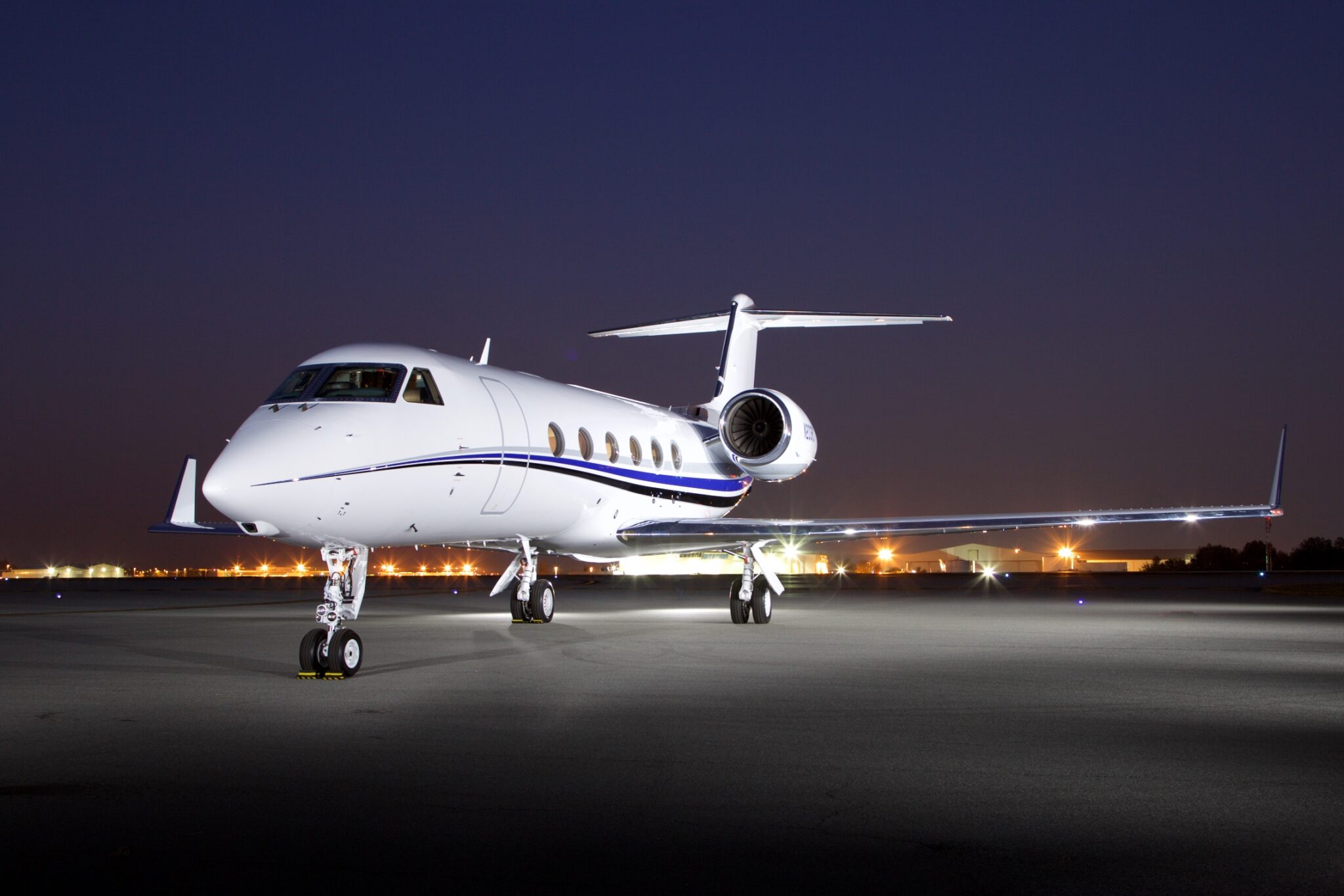 ROY CARROLL • Net Worth $2.9 billion • House • Yacht • Private Jet