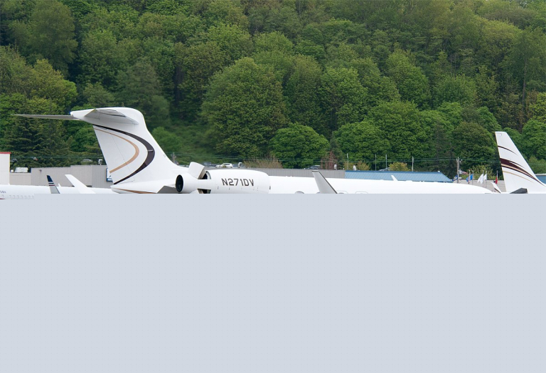 JEFF BEZOS | his $75,000,000 G650ER Private Jets | N271DV ...