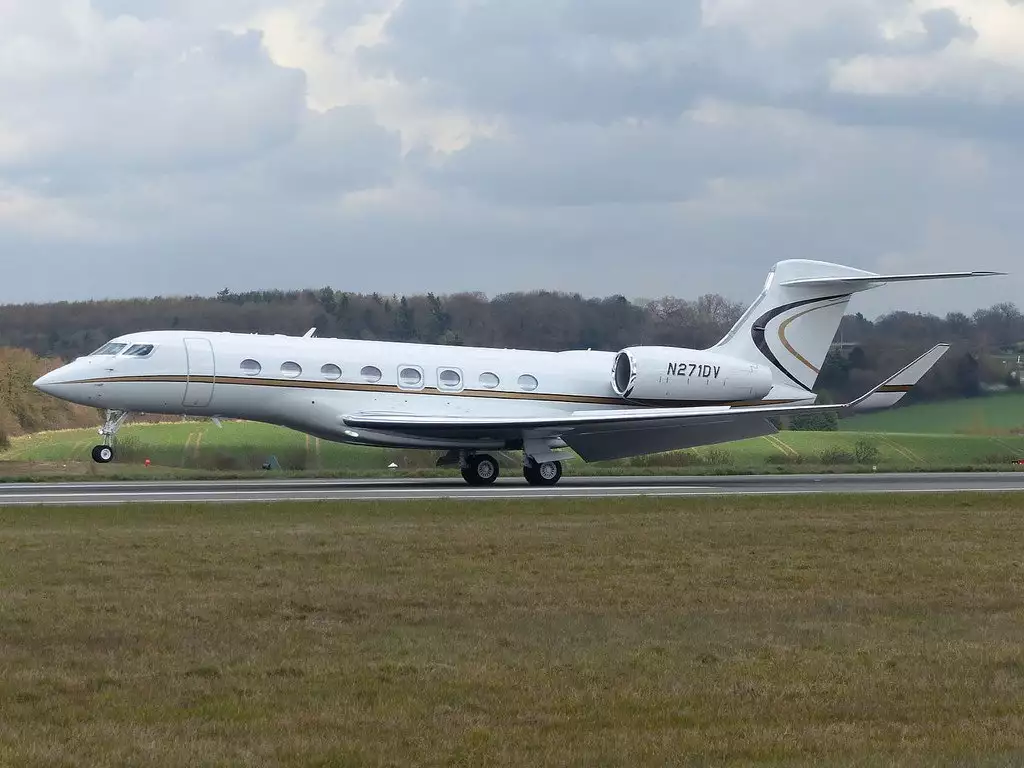 N271DV G650 جيف بيزوس