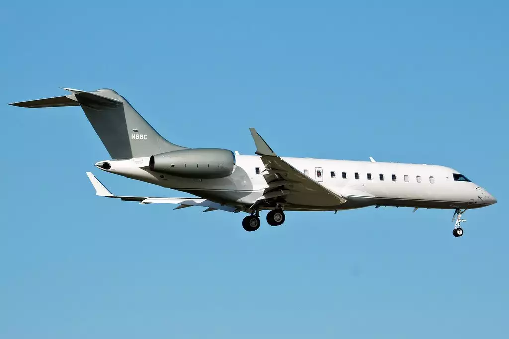 N88C Bombardier Global 6000 Чарльз Коэн