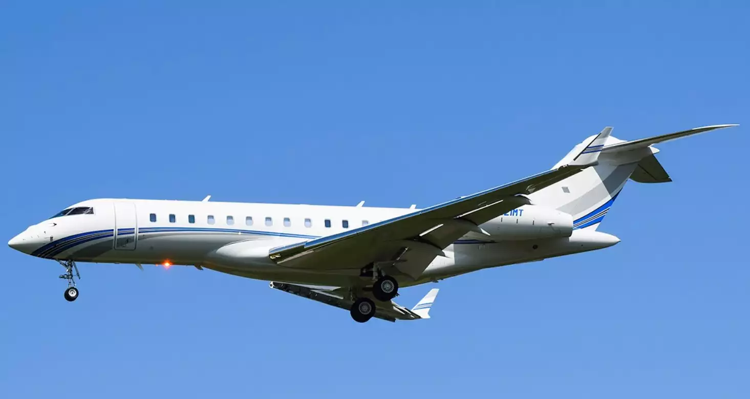 N921MT - بومباردييه جلوبال 6000 - مارك كوبان