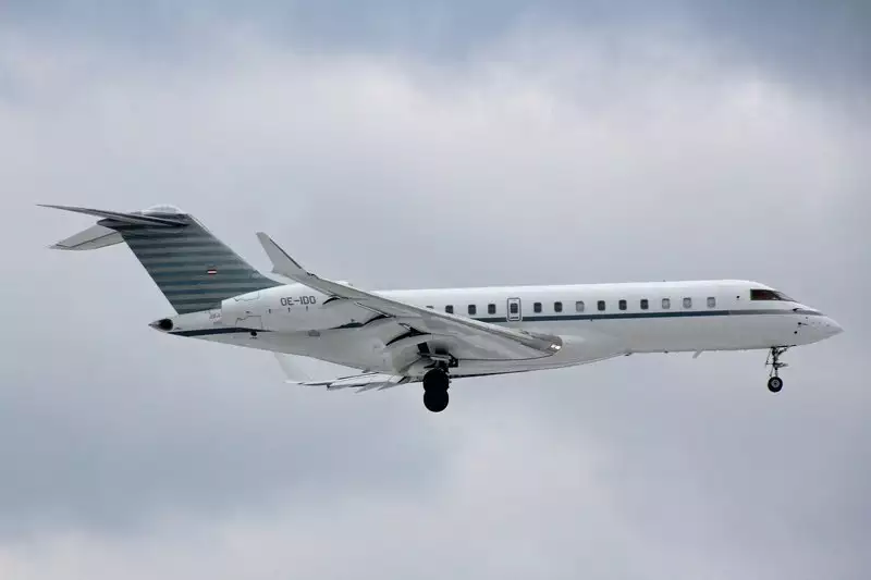 OE-IDO Bombardier Viktor Pinchuk privéjet