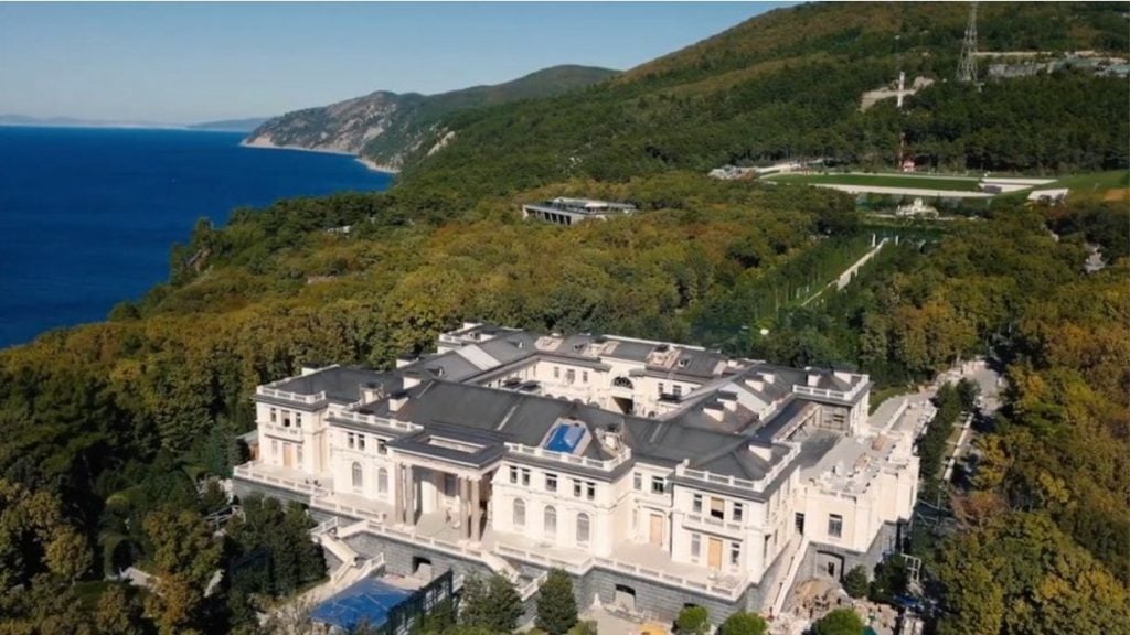 Putin Palace owned by Arkady Rotenberg 