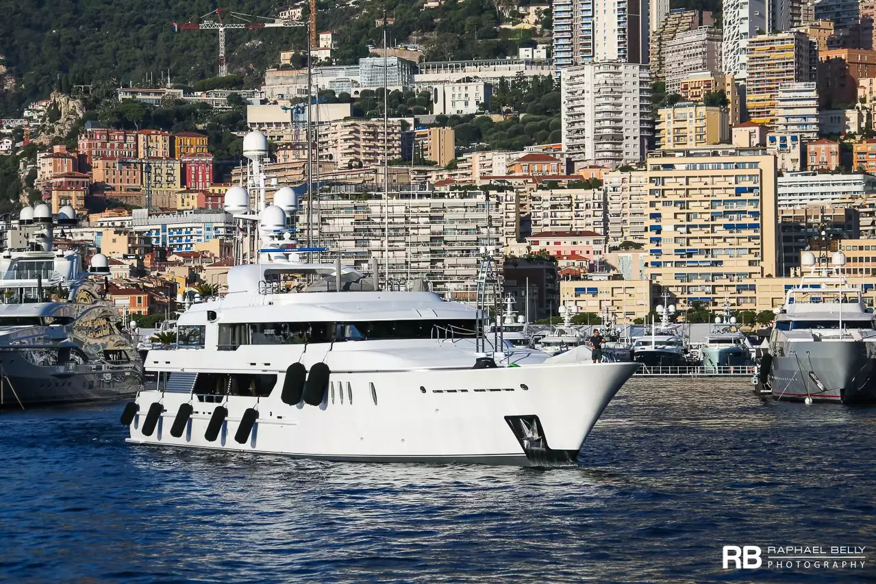 SEAHORSE Yacht • Amels • 1999 • Proprietário Robert Friedland