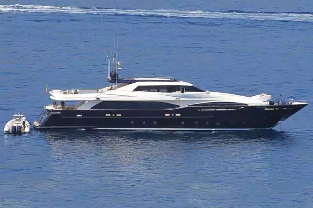 SUEGNO Yacht • Codecasa • 2010 • Owner Pier Silvio Berlusconi