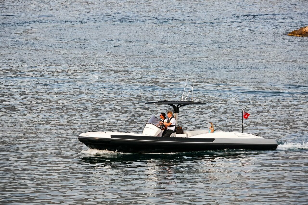 Tender To Amore Vero yacht (SY9 Beachlander) – 8,8m – Pascoe