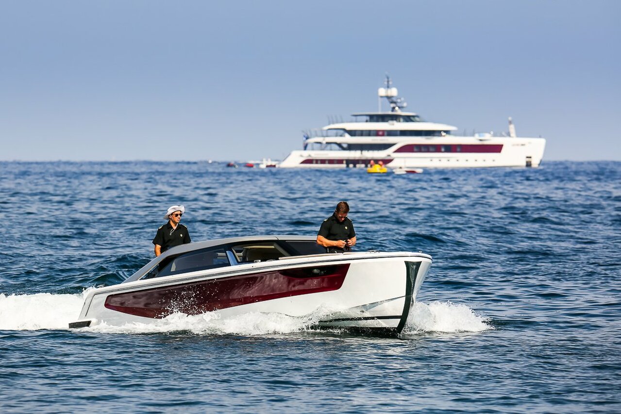 Appel d'offres à Quinta Essentia (Limousine) - 8m - NPD