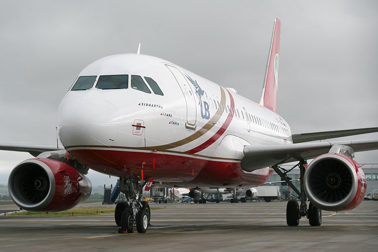 طائرة خاصة VT-VJM A319 فيجاي ماليا 