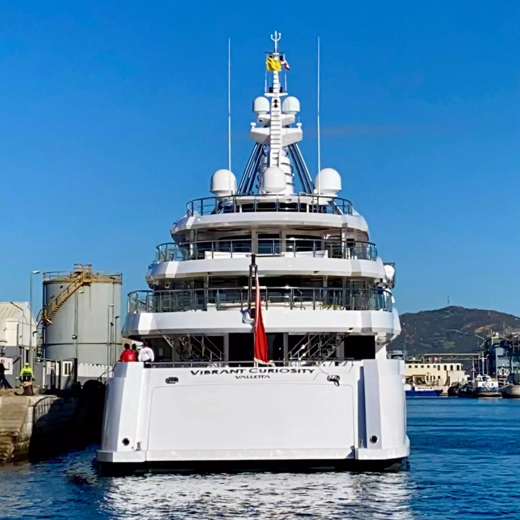 VIBRANT CURIOSITY Yacht • Oceanco • 2009 • المالك Reinhold Wurth