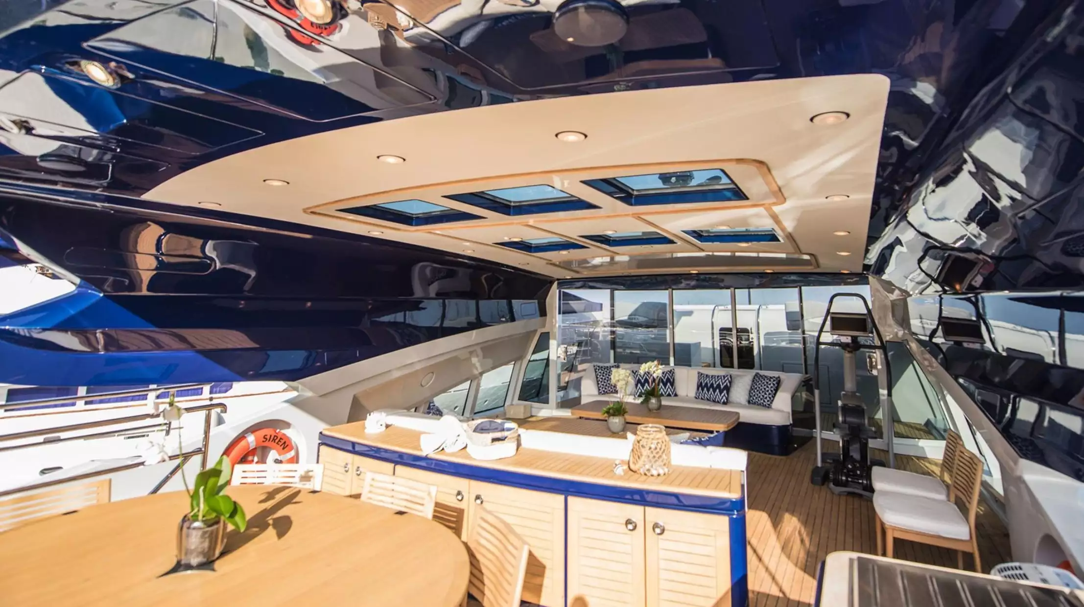 Palmer Johnson yacht Norma Jean intérieur