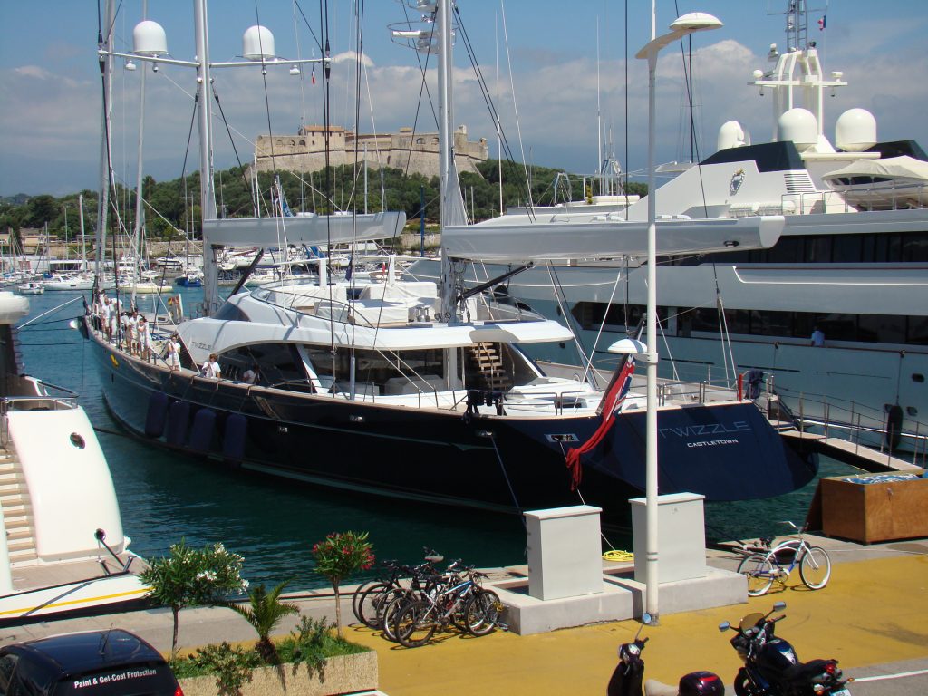 TWIZZLE Yacht • Royal Huisman • 2010 • Owner Michael Bradfield