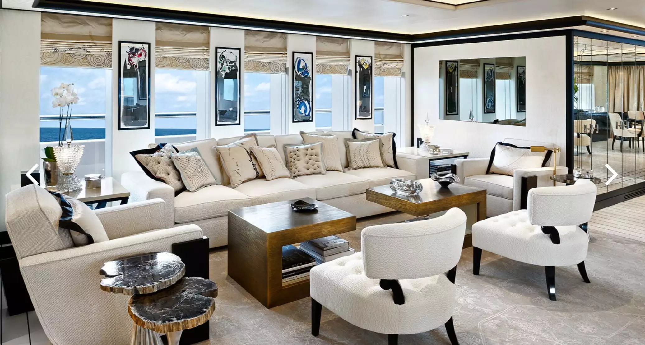 interno dell'yacht Amore Vero 