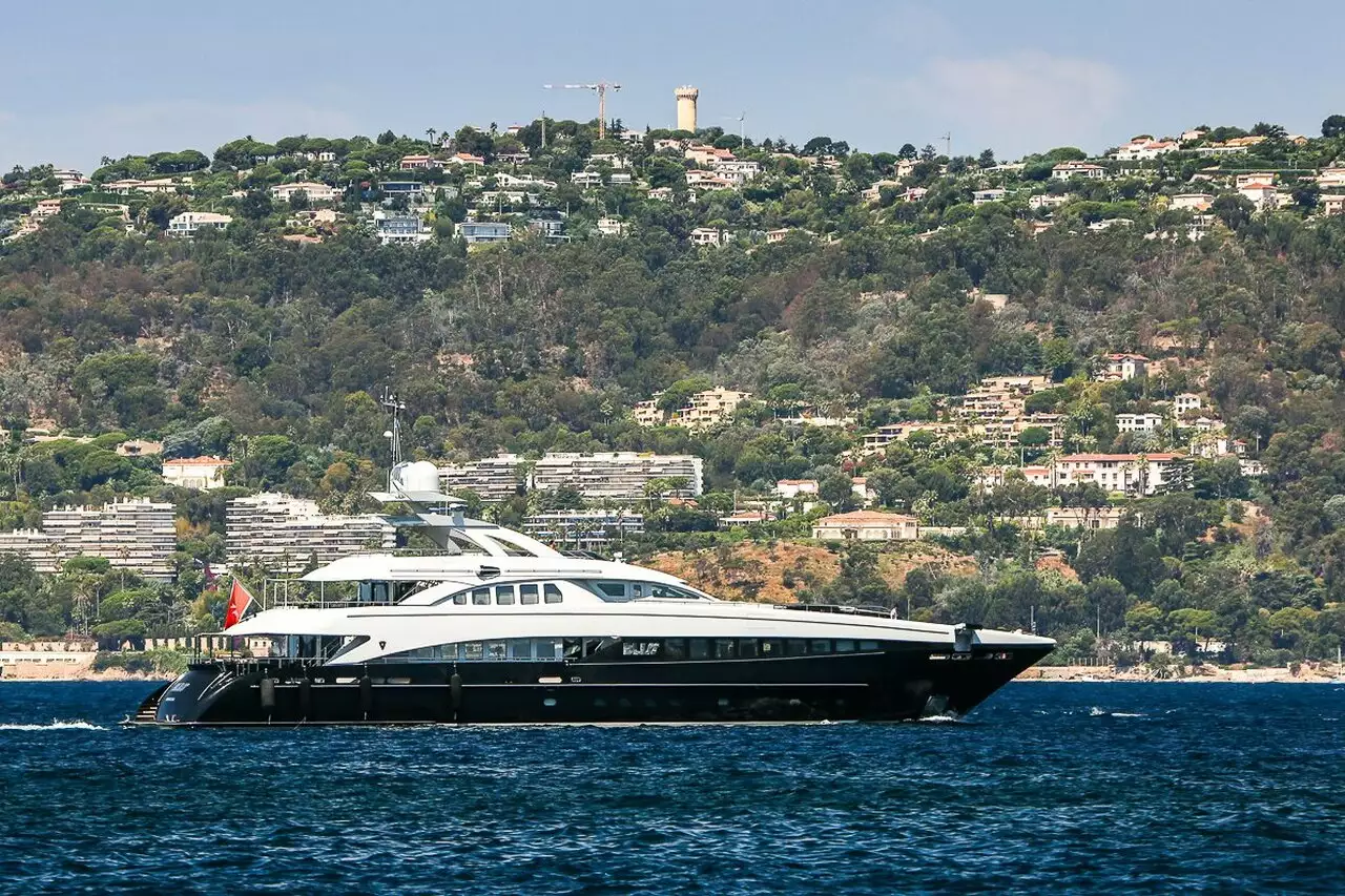 BLISS Yacht • Heesen Yachts • 2007 • Eigentümer Leon Patitsas