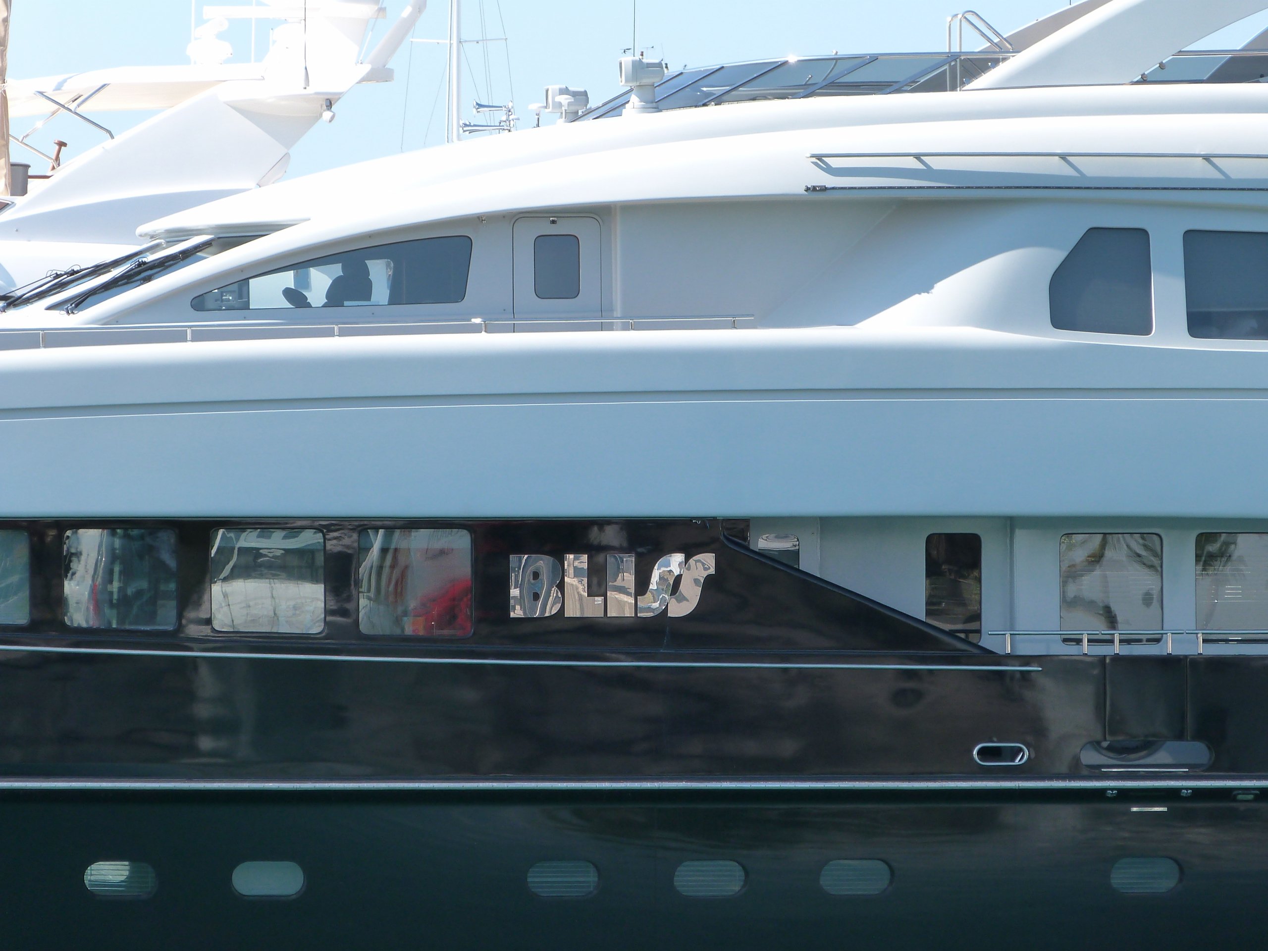yacht Bliss – 44m – Heesen – Leon Patitsas 