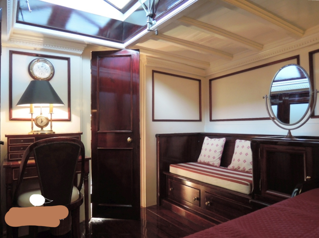 yacht Bystander interior