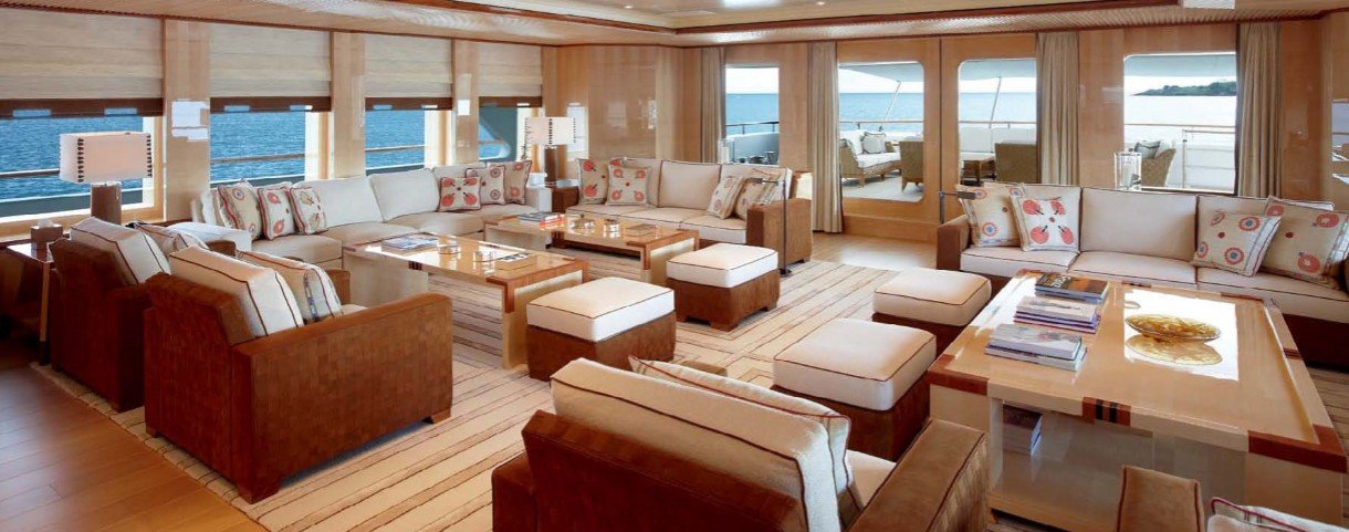 intérieur de yacht Ebony Shine 