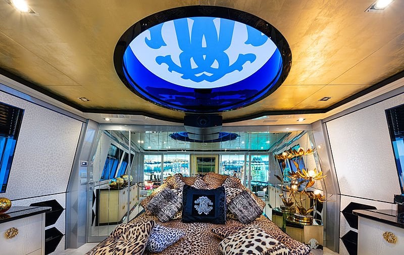 yacht Freedom interior (Cavalli) 