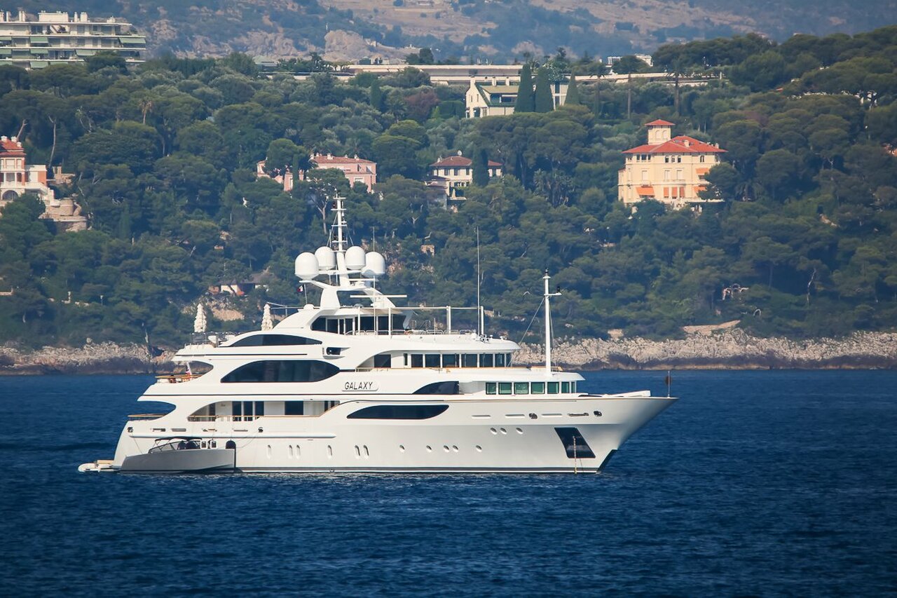 GALAXY Yat • Benetti • 2005 • Sahibi Hans Thomas Gross