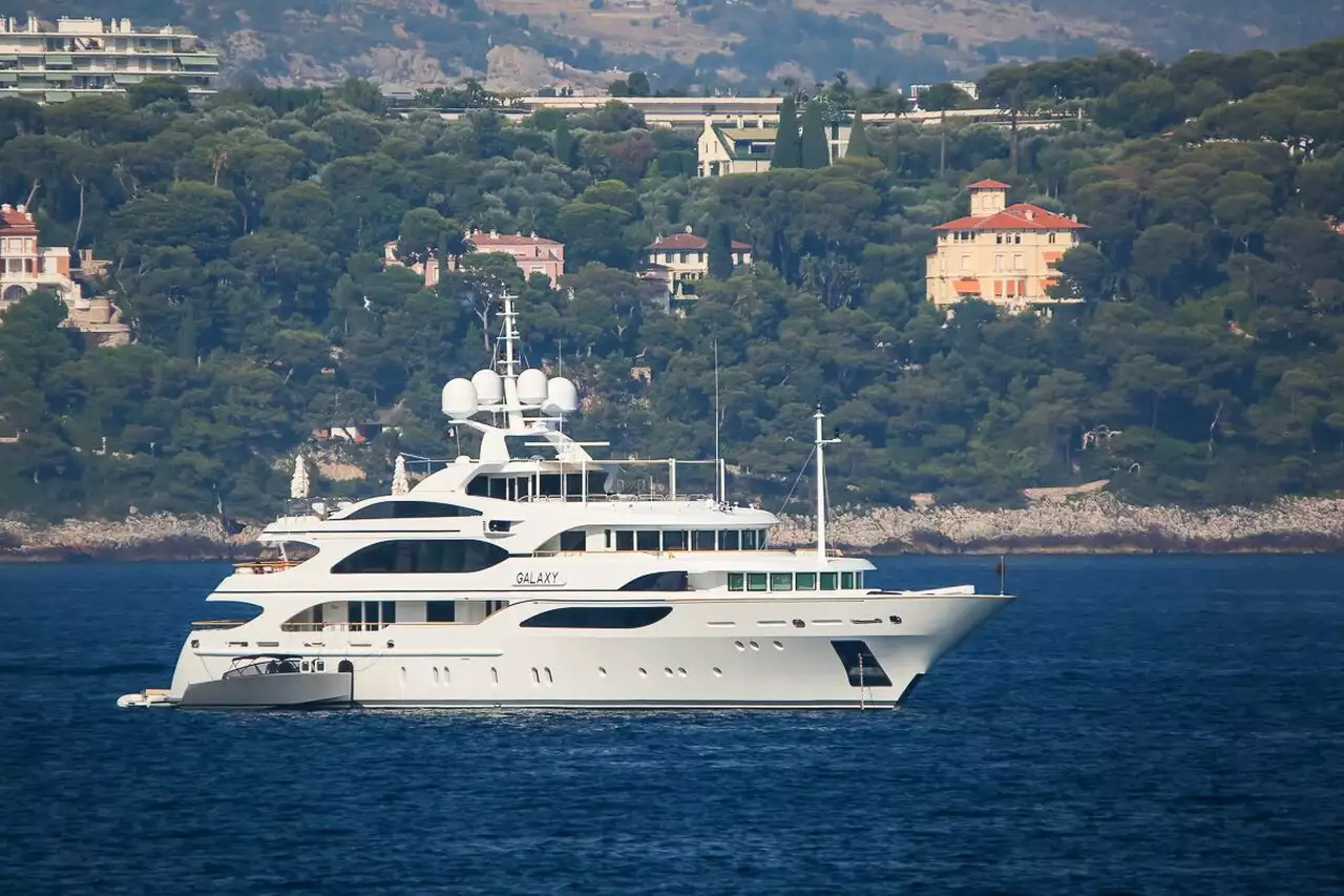 GALAXY Yacht • Benetti • 2005 • Owner Hans Thomas Gross