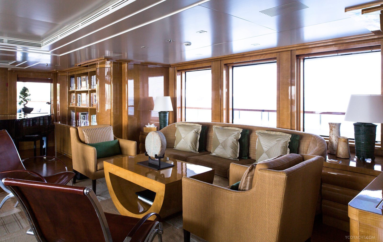 intérieur du yacht Galaxy 