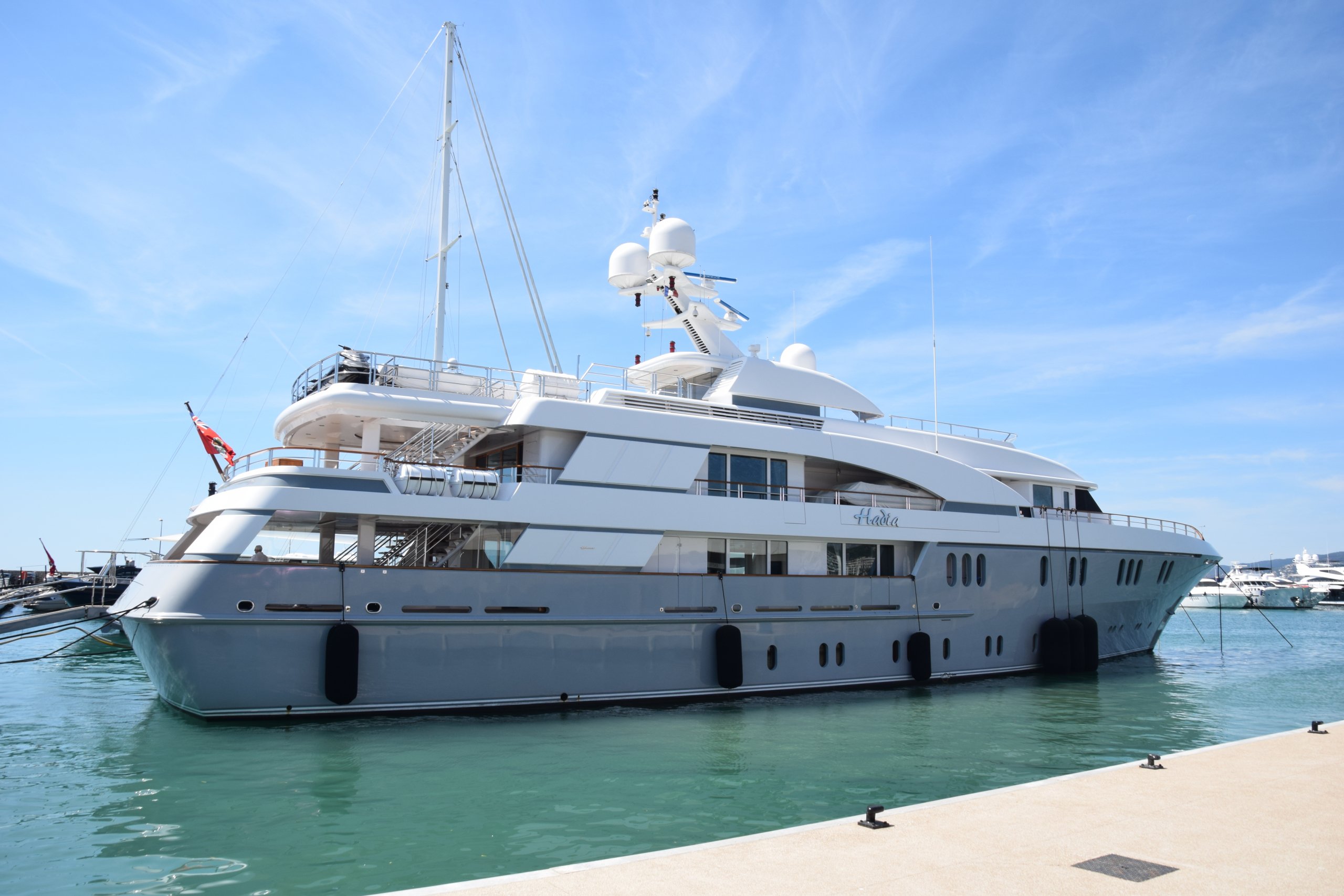 yacht Hadia – Hakvoort – 2006 – Abdul Latif Jameel 