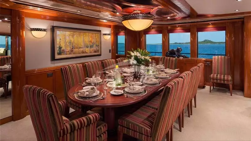 Intérieur de l'accueil yacht Westport