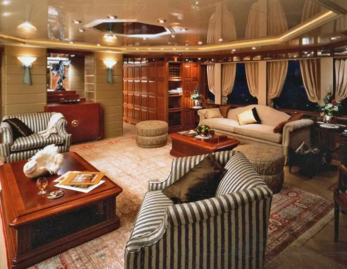 Intérieur du yacht Lord Ashcroft MY LADY