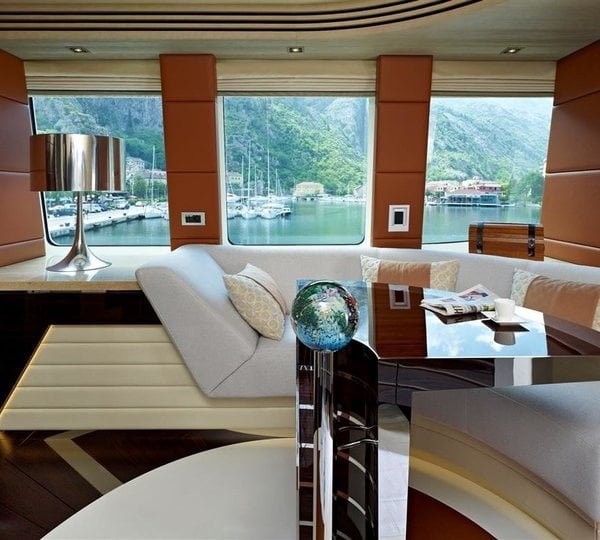 Heesen yacht ODYSSEA interior