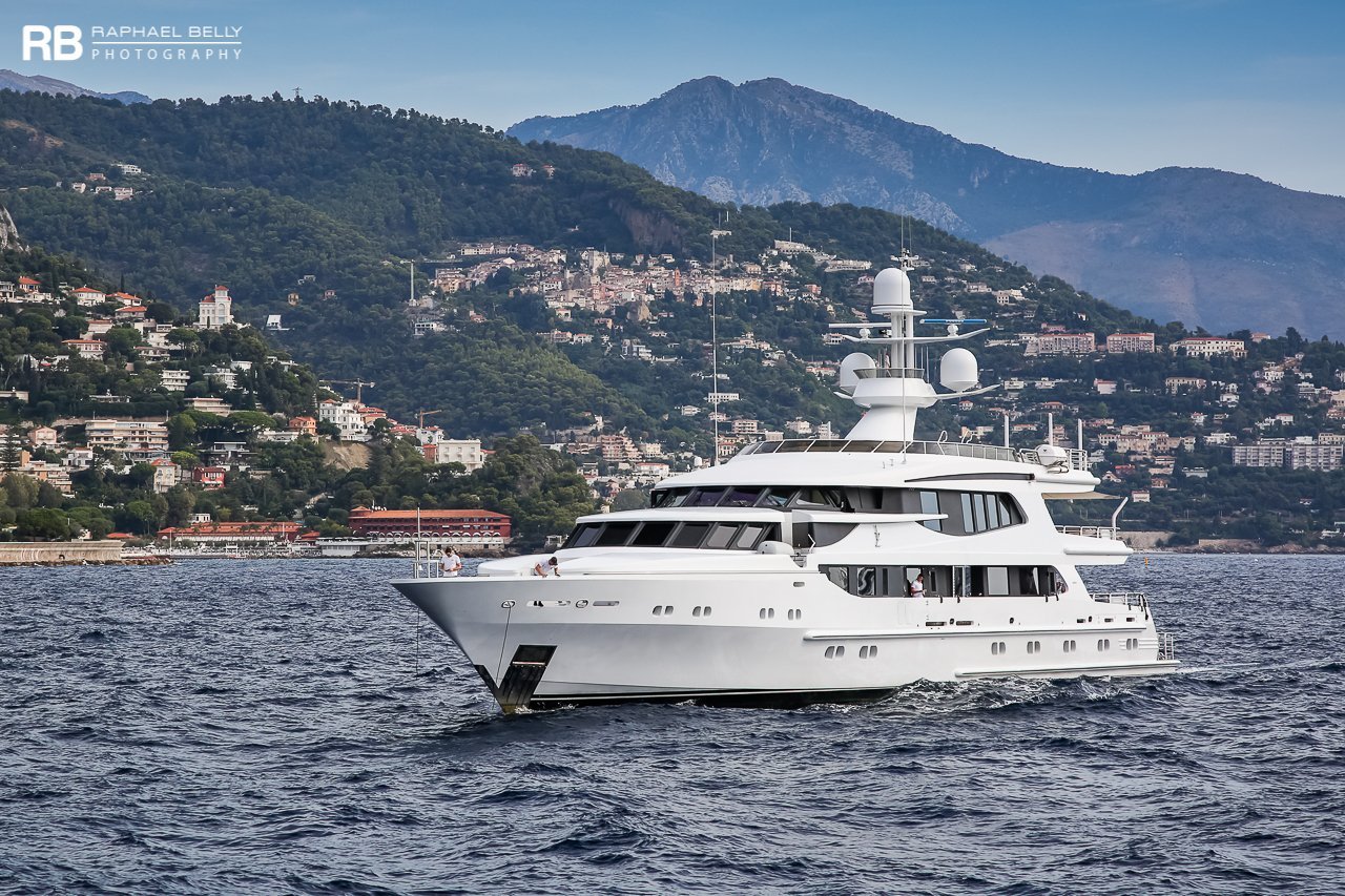 Lazy Z Yacht • Oceanco • 1997 • For Sale - For Charter